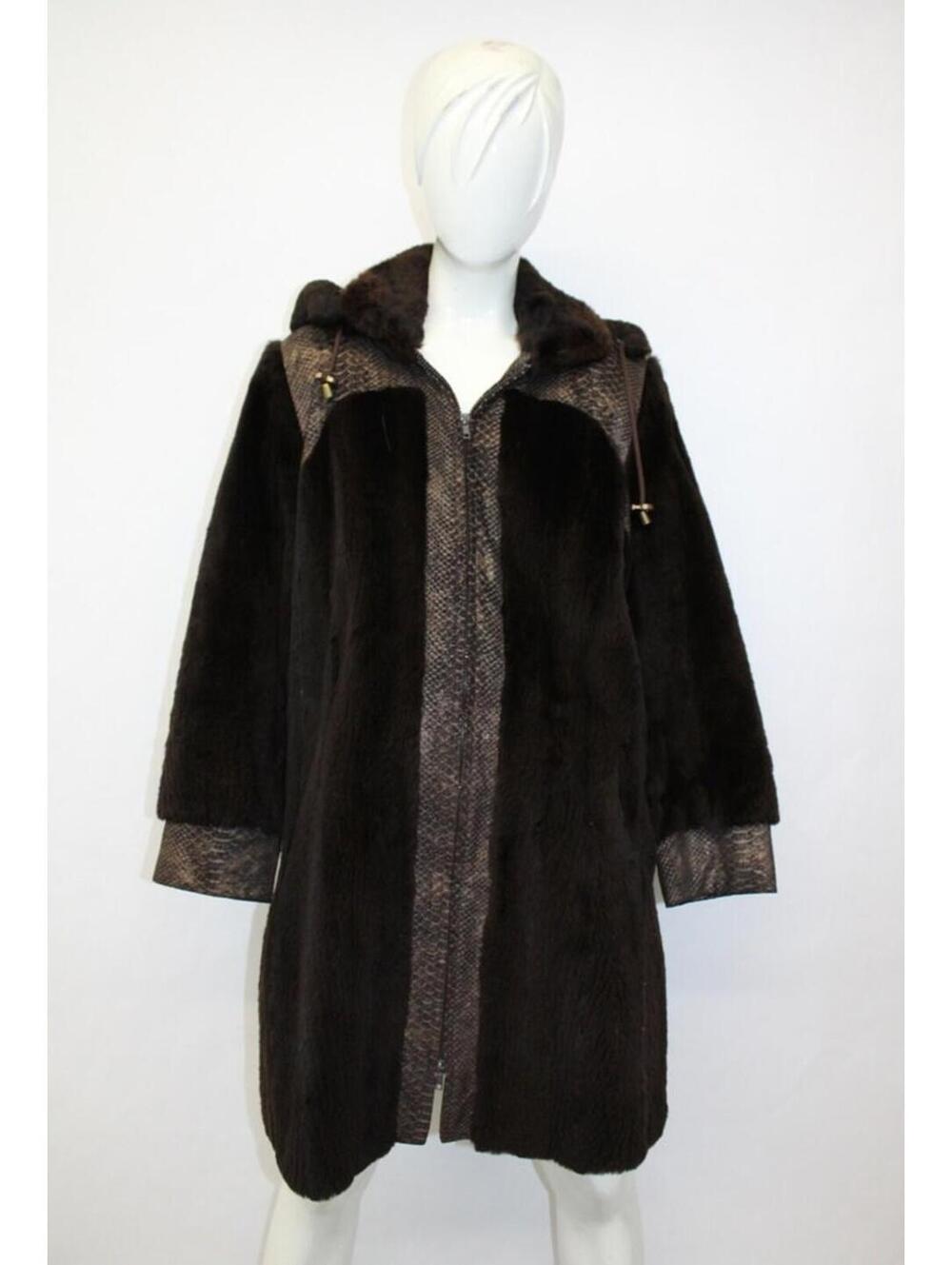 Excellent Brown Sheared Raccoon Fur Coat Jacket Women Woman Size 6 Small W/Hood